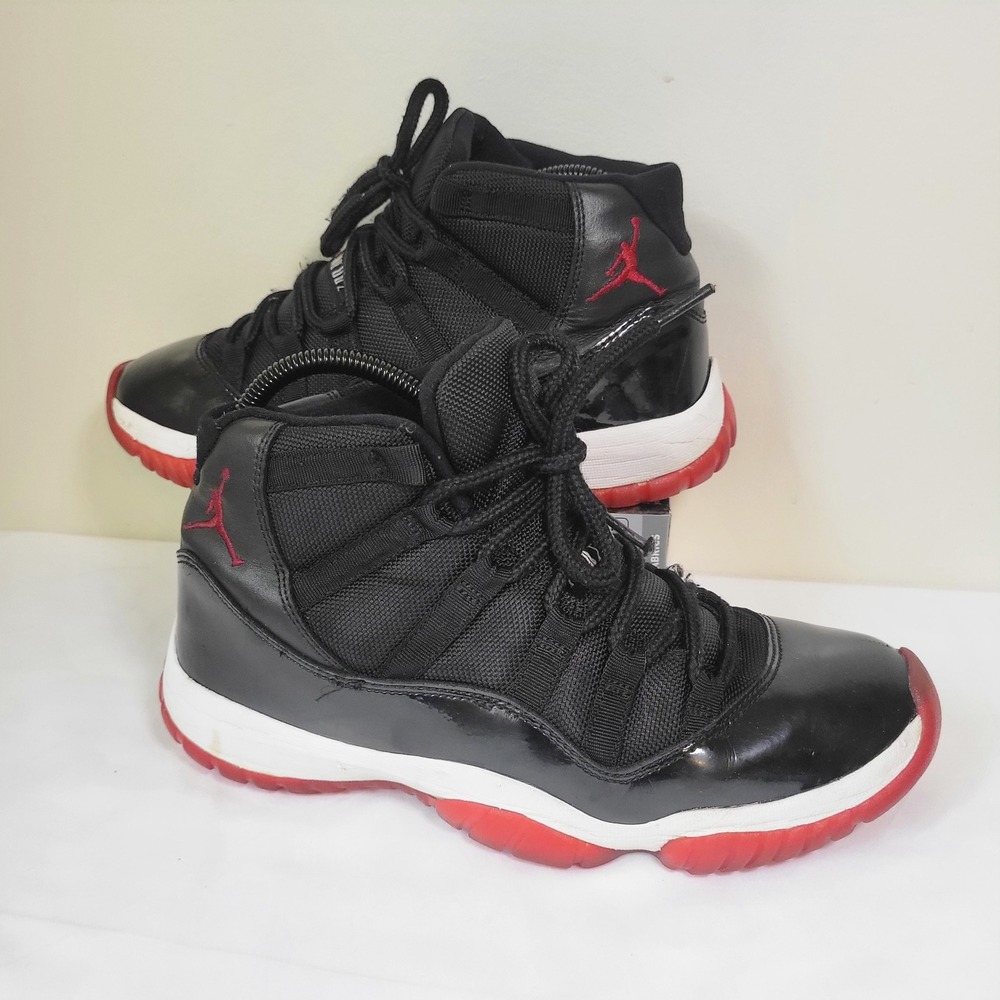 Jordan 11 Retro Bred 2008 Black Varsity Red White 136046-062 Mens Size 7.5